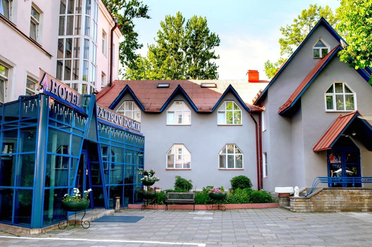 Matisov Domik Hotel Near New Holland Island St Pétersbourg Extérieur photo